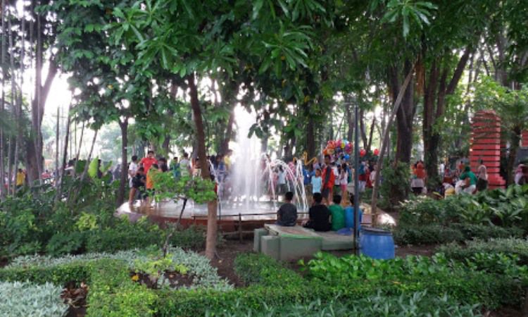 Aktivitas Taman Bungkul
