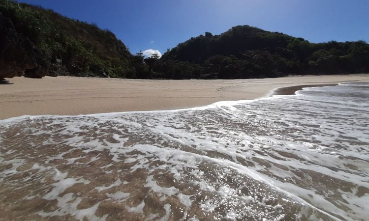 Daya Tarik Lain Pantai Sedahan