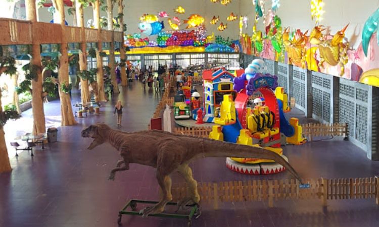 Fasilitas Atlantis Land