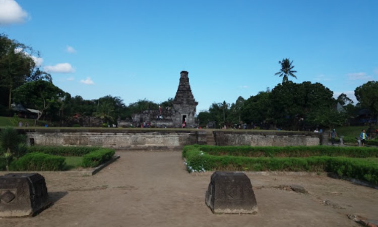 Fasilitas Candi Penataran Blitar