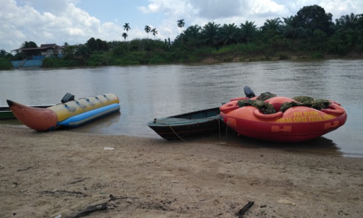 Fasilitas Pulau Cinta