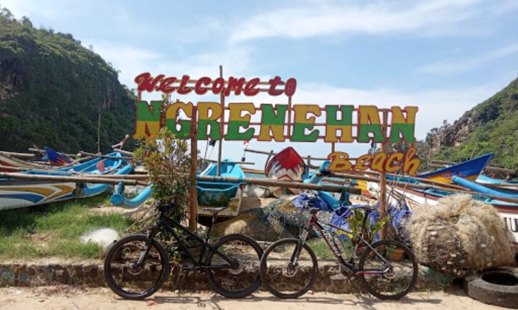 Harga TiketPantai Ngrenehan