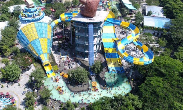 Kegiatan di Atlantis Land