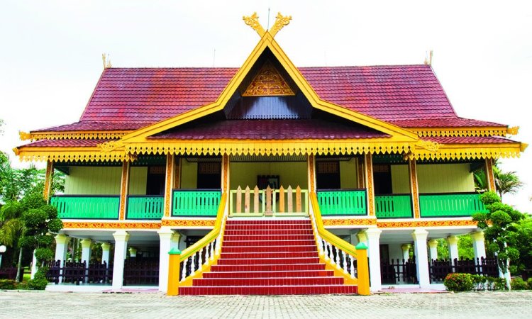 Museum Sang Nila Utama Pekanbaru, Mengenal Sejarah & Budaya Melayu Riau -  iTrip