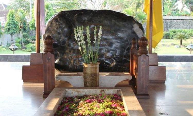 Pesona dari Makam Bung Karno