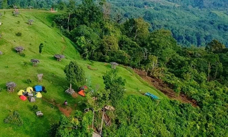 Alamat Puncak Akui