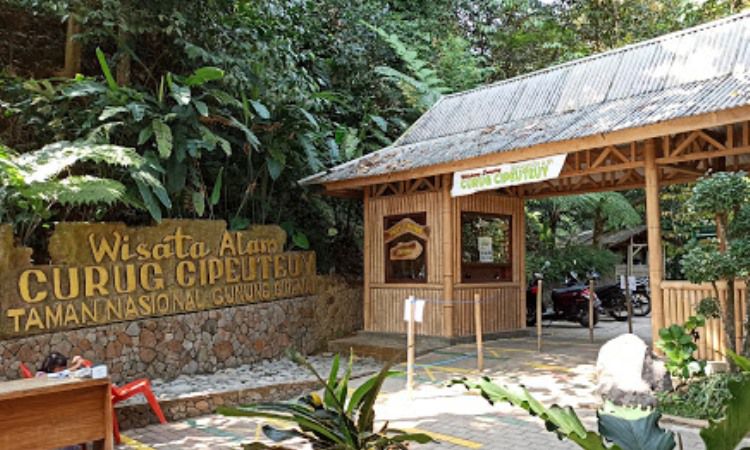 Harga Tiket Curug Cipeuteuy