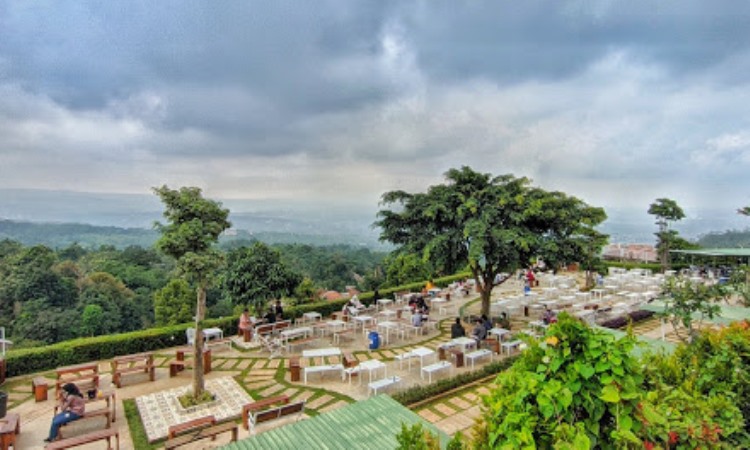 Kegiatan di Taman Fathan