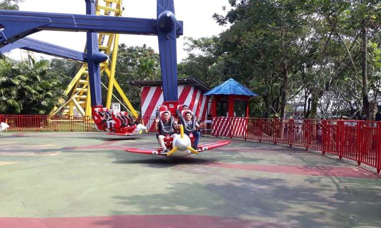Wahana di Jungleland