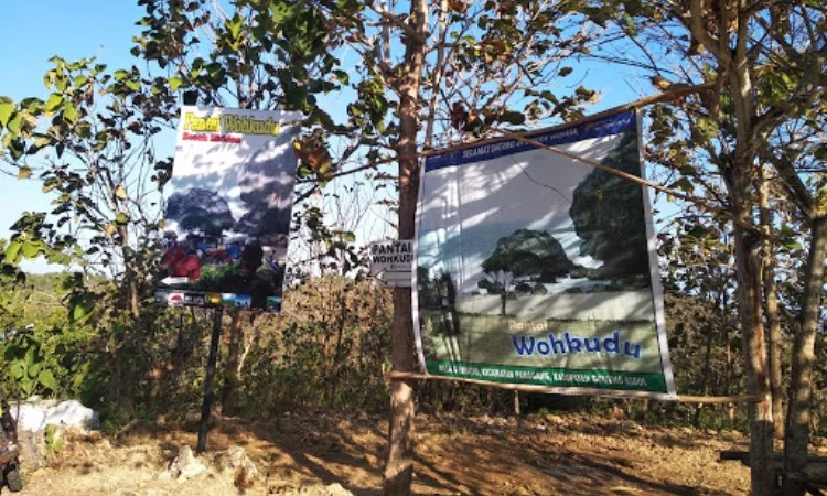 Alamat Pantai Wohkudu