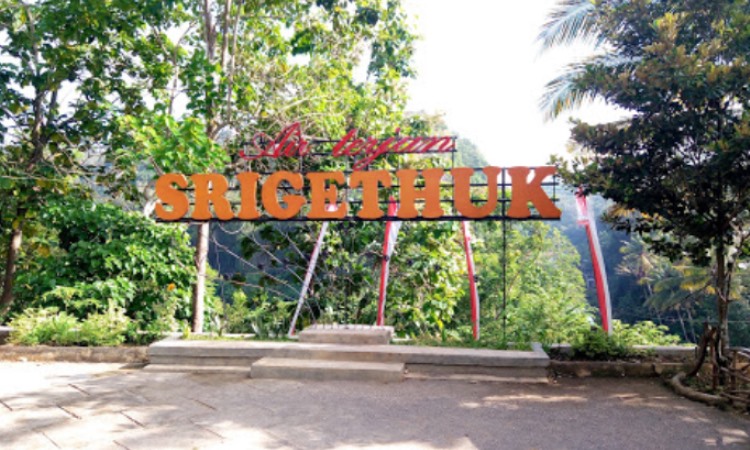 Harga Tiket Air Terjun Sri Gethuk
