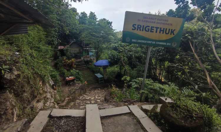 Tiket Air Terjun Sri Gethuk