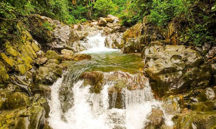 Daya Tarik Curug Cibaliung