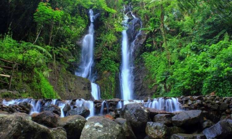 Daya Tarik Curug Cilember