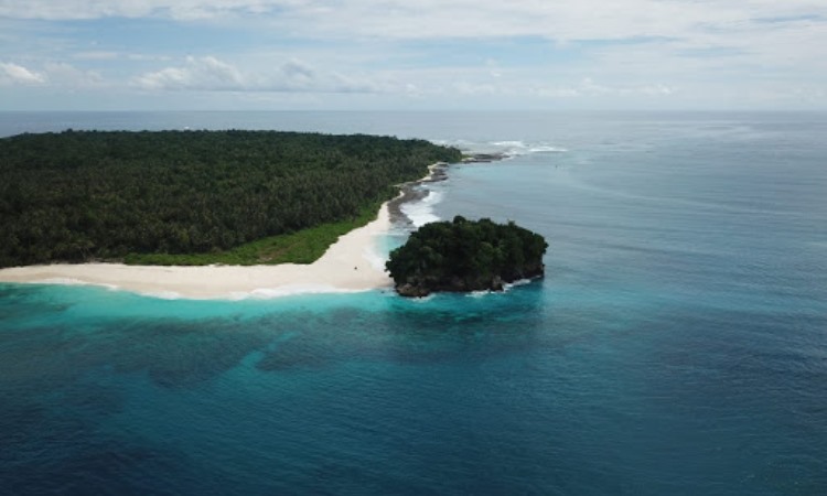 Daya Tarik Pulau Simeulue