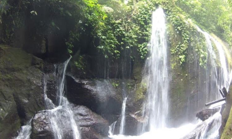 Fasilitas di Air Terjun Pelaruga Langkat
