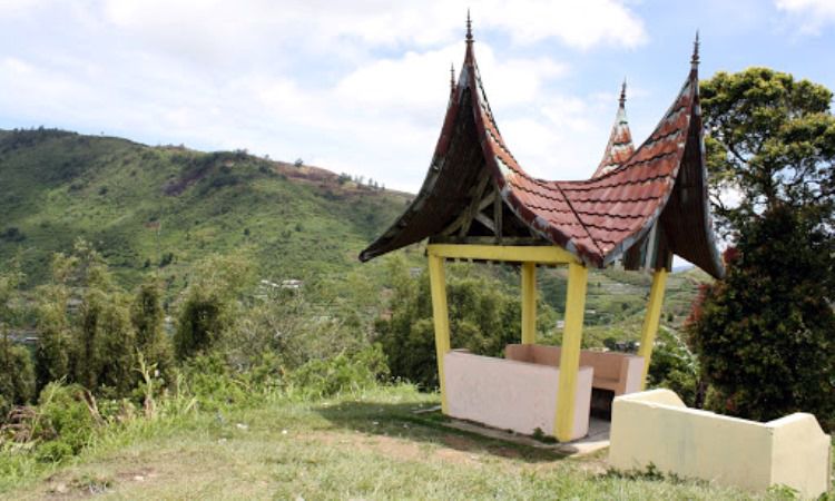 Fasilitas di Danau Kembar