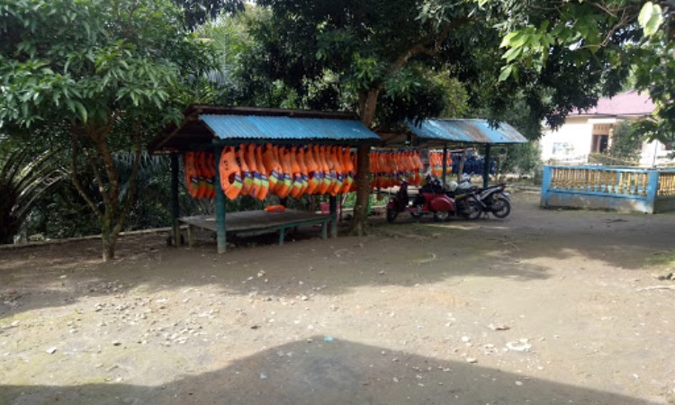 Fasilitas di Kolam Abadi