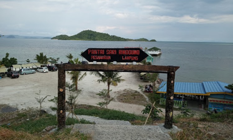 Harga Tiket Pantai Sari Ringgung