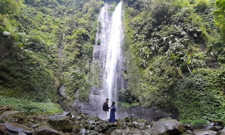 Kegiatan Dilakukan di Curug Cibeureum