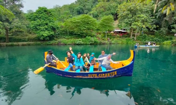 Kegiatan di Situ Cipanten