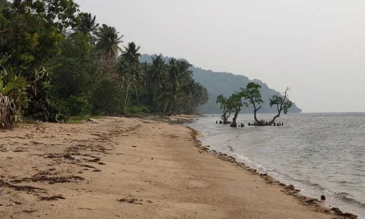 Alamat Pantai Nirwana