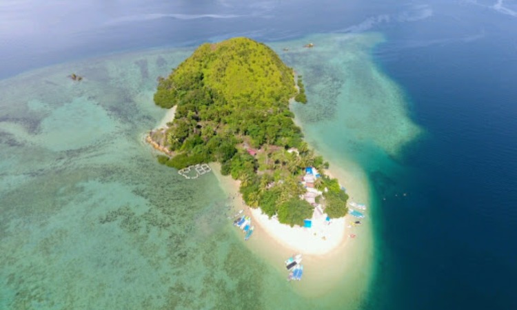 Daya Tarik Pulau Mandeh