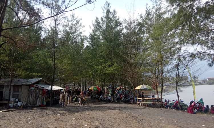Harga Tiket Masuk Pantai