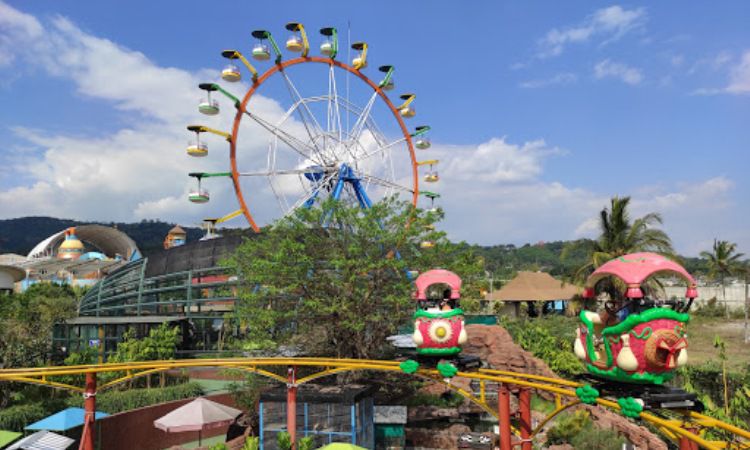 Aktivitas Dilakukan di Saloka Theme Park