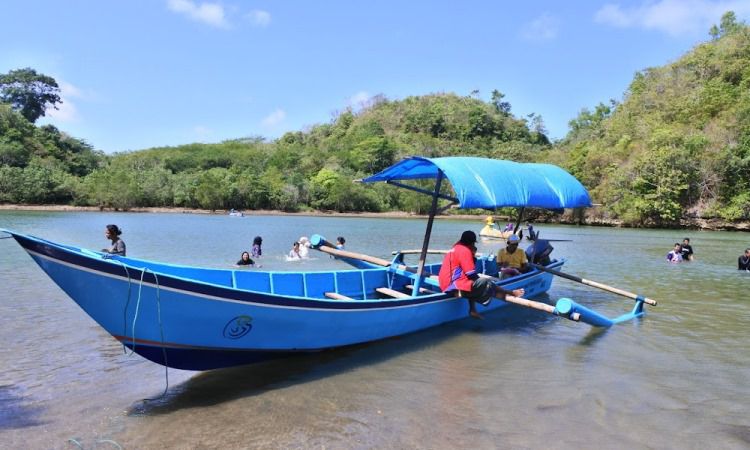 Aktivitas Seru Pantai Ungapan