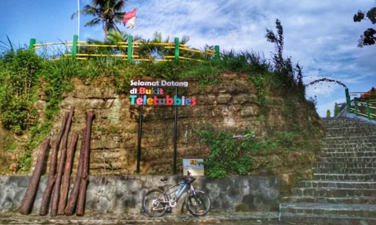 Alamat Bukit Teletubbies