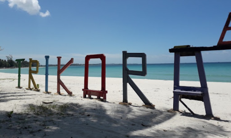 Alamat Pantai Trikora