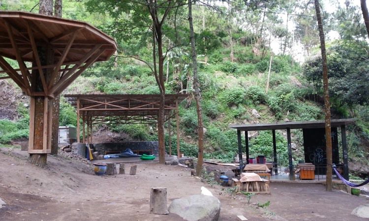Fasilitas Coban Putri