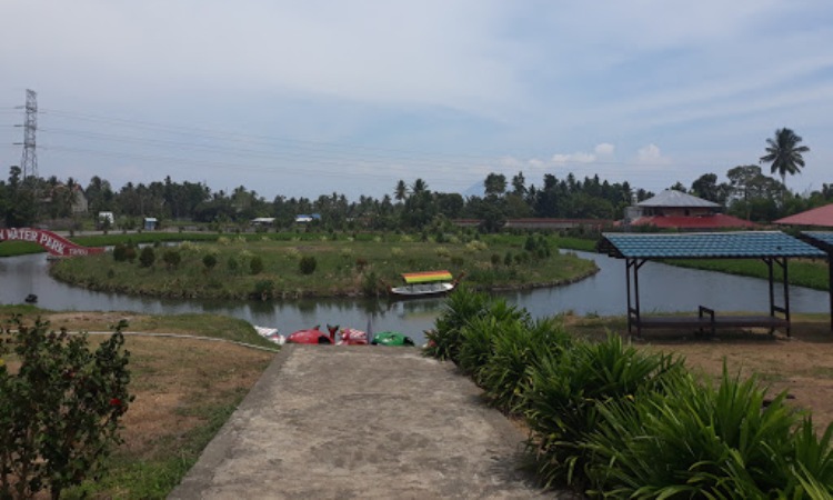 Fasilitas di Kawasan Lomban Waterpark