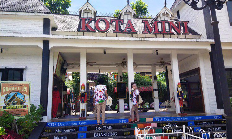 Aktivitas Menarik di Floating Market Lembang