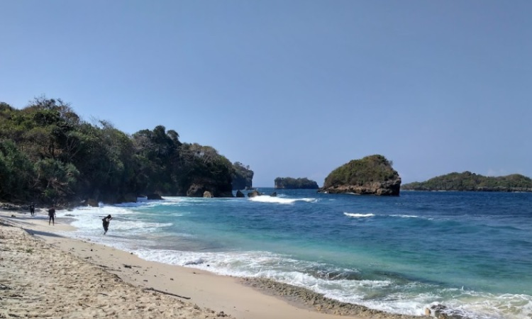 Aktivitas Menarik di Pantai Peh Pulo