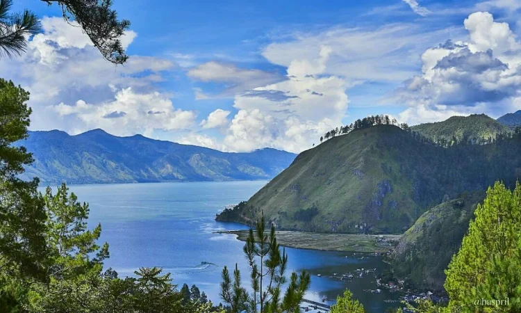 Danau Laut Tawar