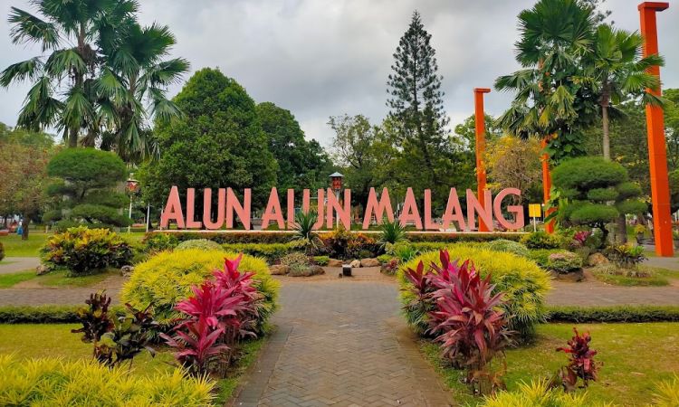 Daya Tarik Alun-Alun Kota Malang