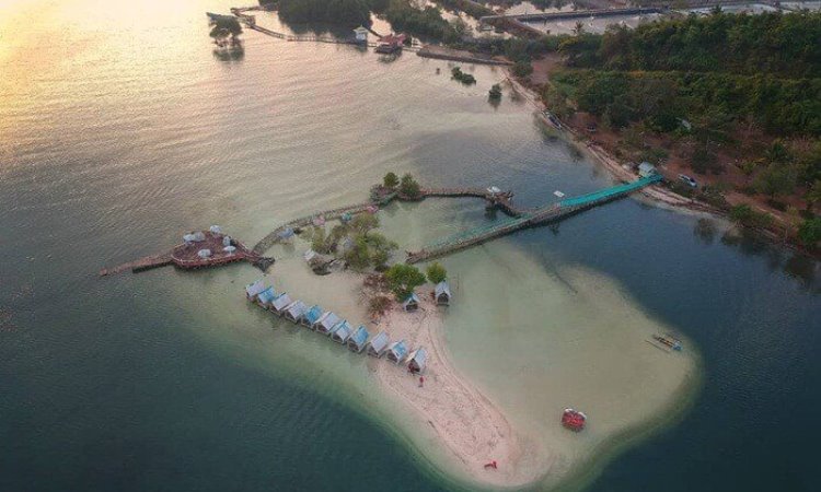 Daya Tarik Pantai Dewi Mandapa