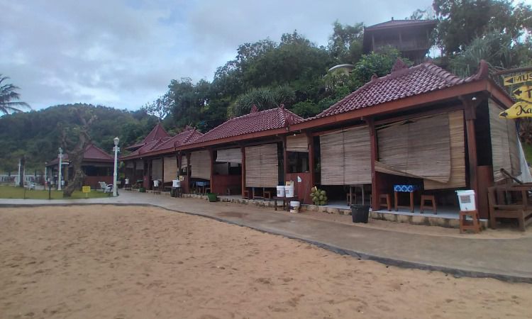 Fasilitas Pantai Mesra Gunung Kidul