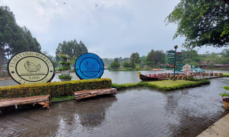 Harga Tiket Masuk Floating Market Lembang