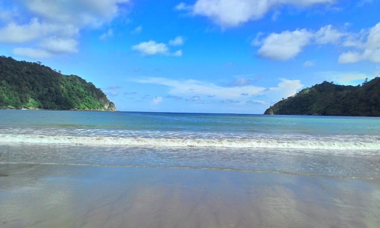 Harga Tiket Pantai Sipelot