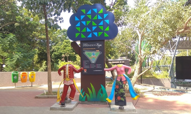 Harga Tiket Taman Indonesia Raya