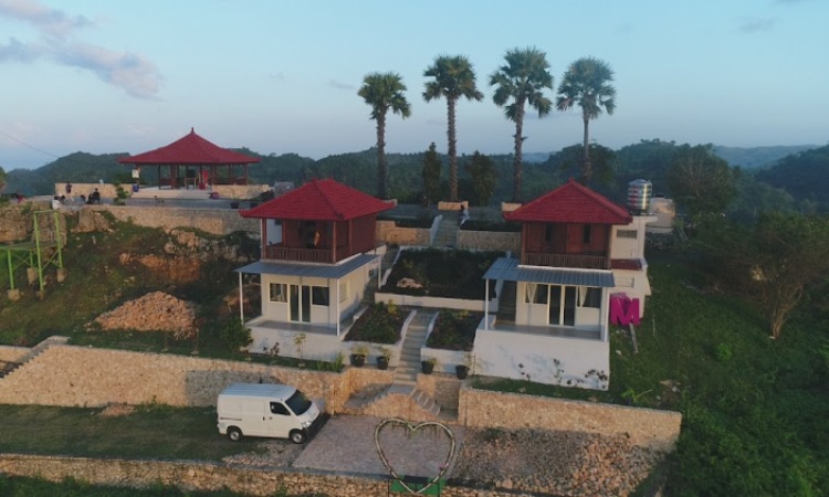 Penginapan Dekat Pantai Teluk Asmara