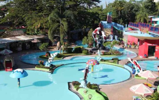 Sumber Udel Waterpark, Taman Rekreasi Air Favorit Liburan Keluarga di Blitar