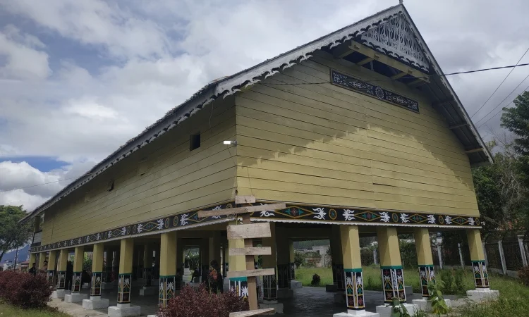 Umah Pitu Ruang