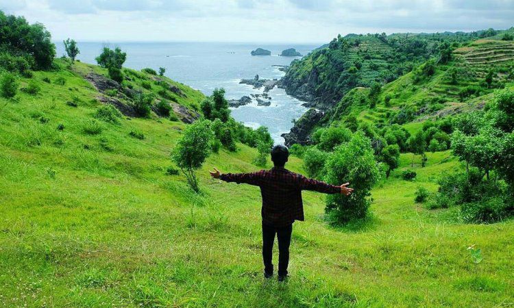 Aktivitas Seru Bukit Pengilon Gunung Kidul