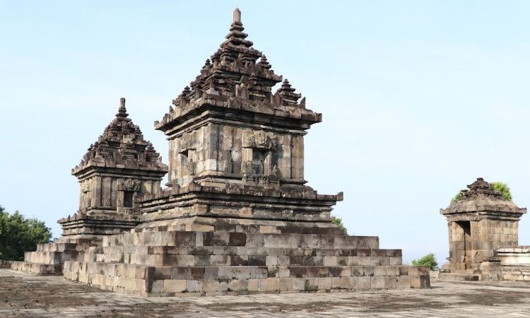 Daya Tarik dari Candi Barong