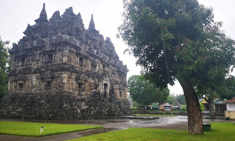 Fasilitas Candi Sari