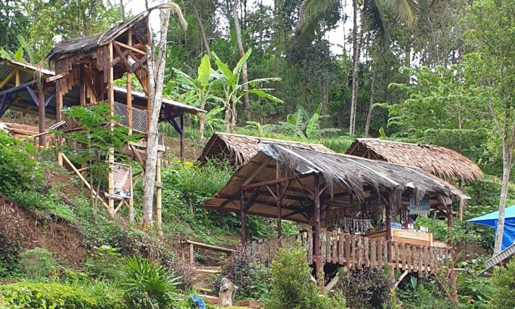 Fasilitas Curug Bangkong Kuningan